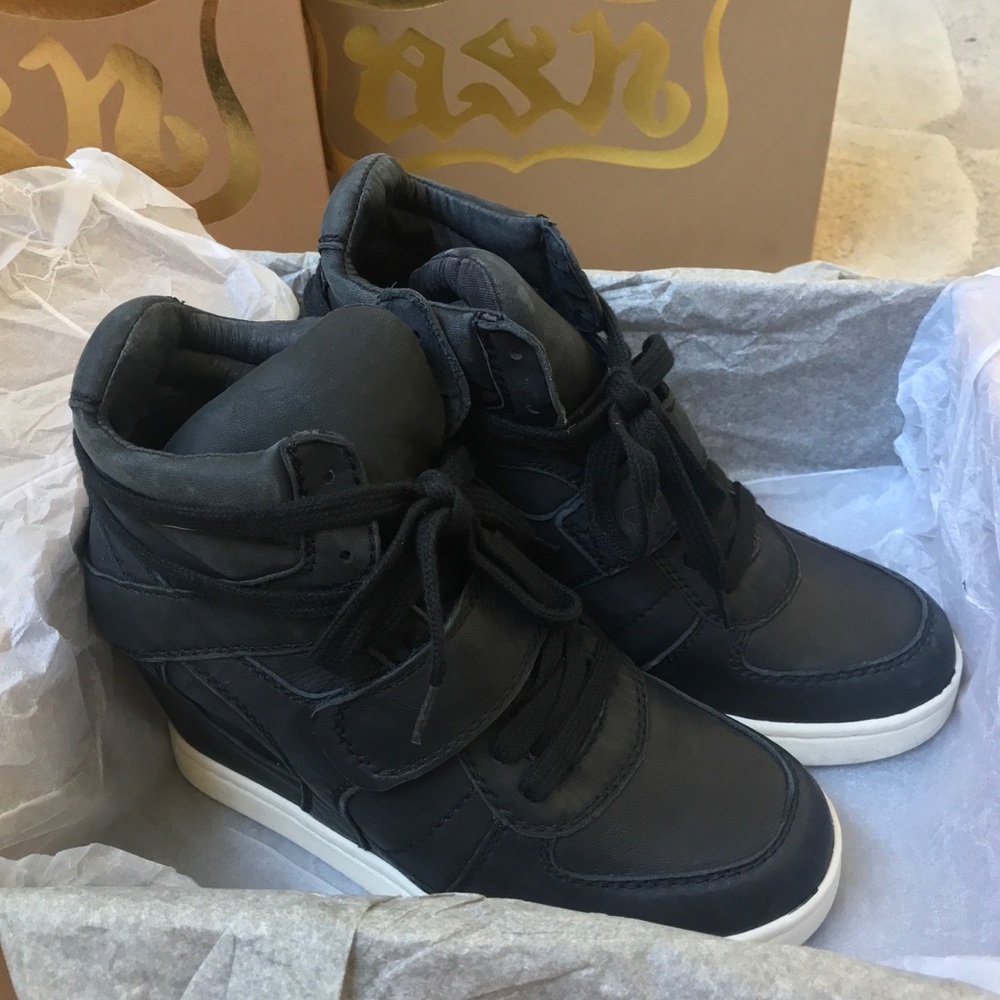 Women’s Ash Italia Leather Sneaker Wedges 6.5/7